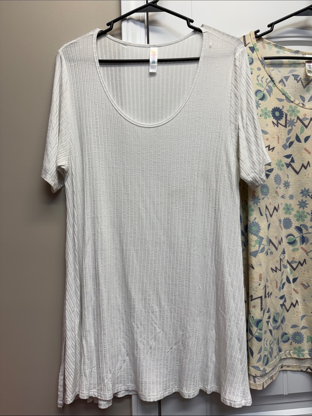 Lot of 3 LuLaRoe Perfect T size L. - Picture 2 of 4